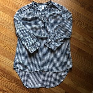 Dress barn, size medium black and white blouse